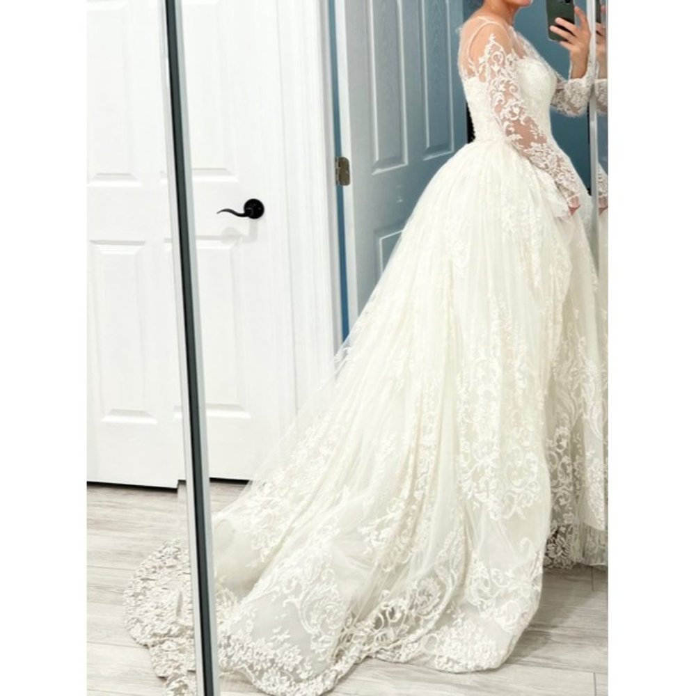 Zuhair Murad Christina Neck Bodice Gown S18 Wedding Dress US:8 - Picture 5 of 13